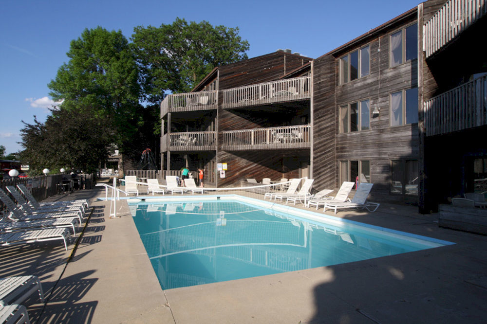 West Oaks Hotel Arnolds Park Eksteriør billede