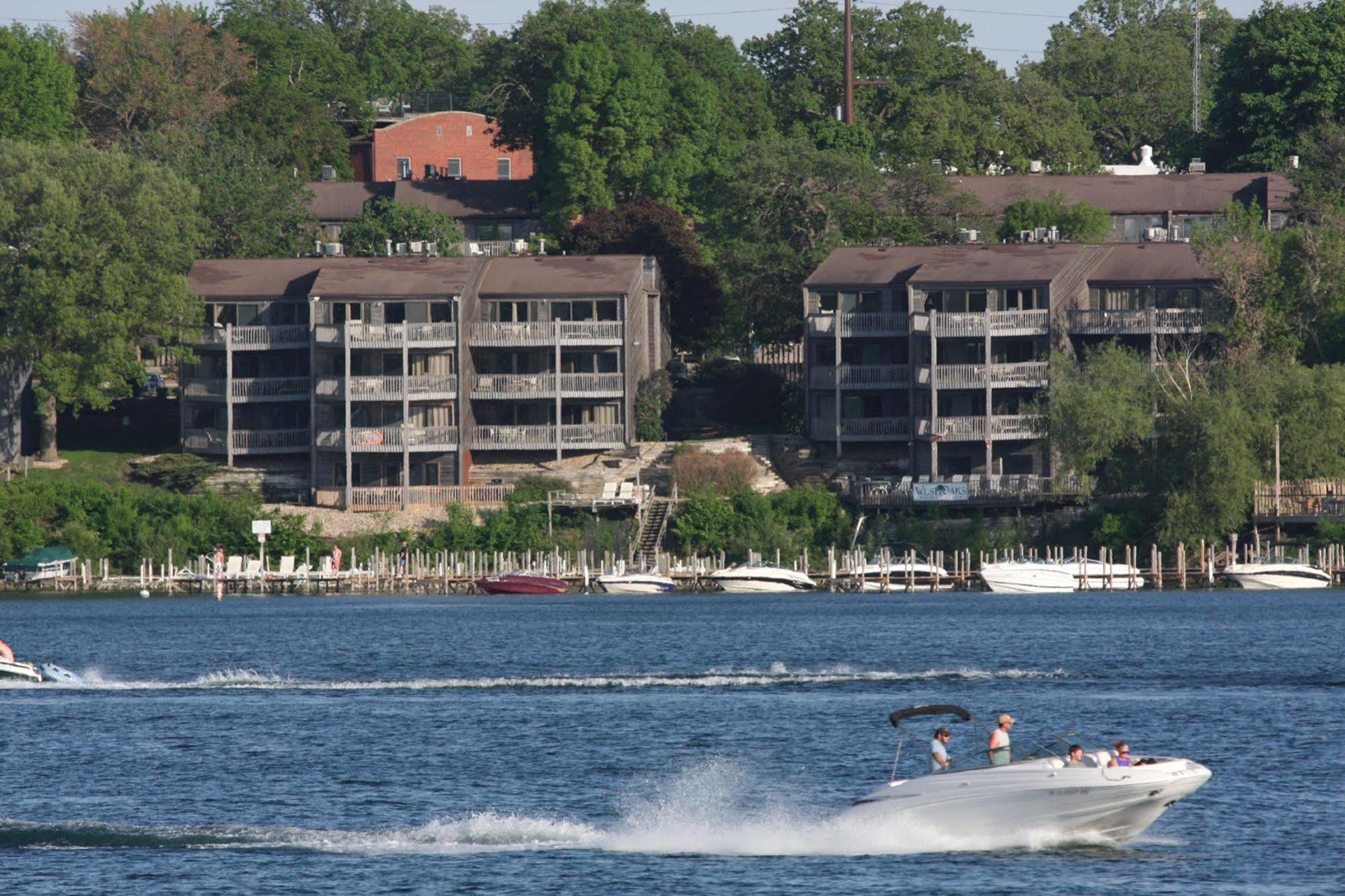 West Oaks Hotel Arnolds Park Eksteriør billede